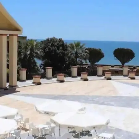 Apartment Romana Playa - Beachfront - Elviria - *